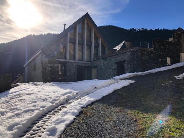 31G101655-ab7b88b5eead4c7c9836fe9f2f634df1