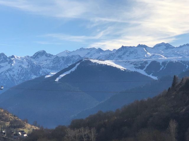 31G101655-d6281ec66e6f448fac21eb65ff55adc1