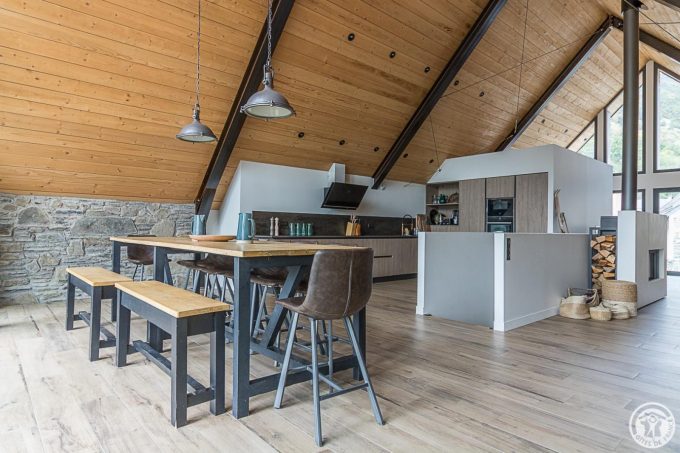 31G101655-f6198e964389464e937fb968e3f3dcf7