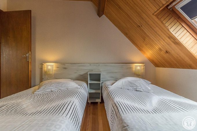 31G101657-19d866d583a640f6a6e21819175f70ca