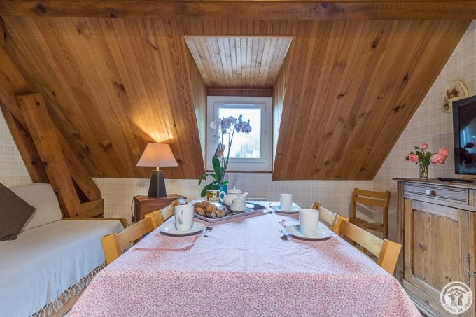 31G101657-49e821941d1c43869549cb57d038e71f