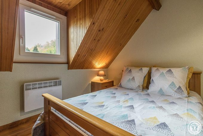 31G101657-b15fb9c3747c490c801b1aa27fec98d4