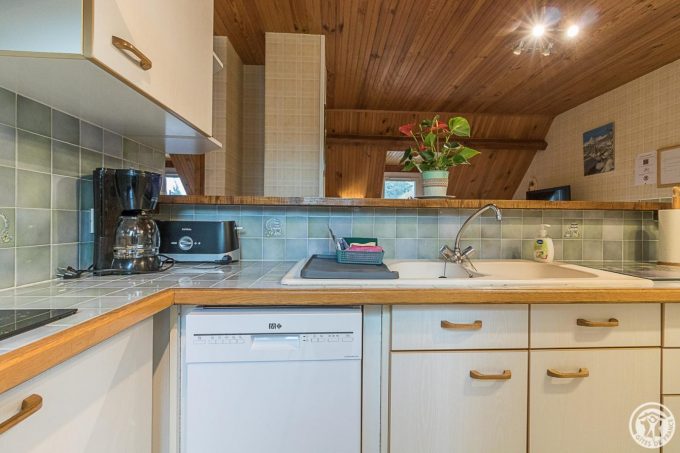 31G101657-bae1e963bf7841928d17a27f6af1f31f