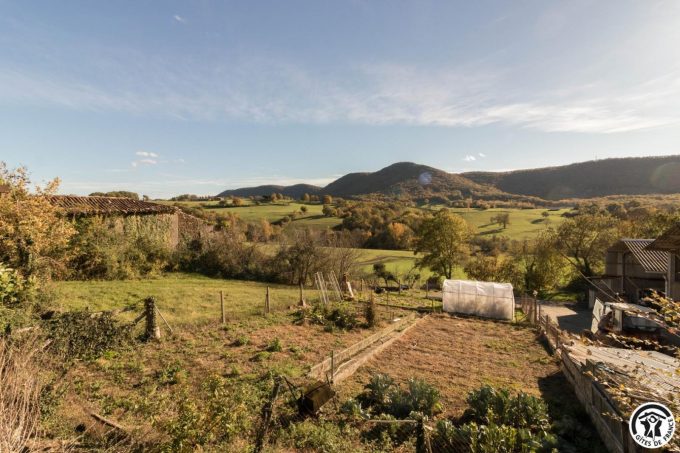 31G101659-660ec3d79833418eb6dff7099f73c0f7