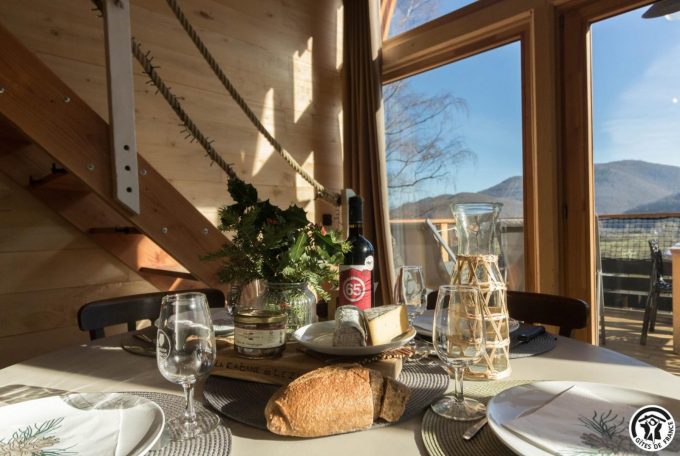 31G101666-6a6fe2a48db740348765abae861c8a95