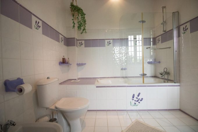 31G101688-199681724264499c9a2ab3a46017d885