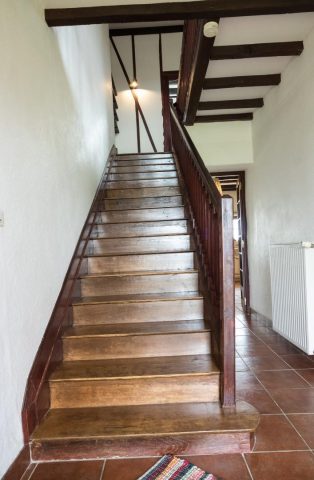 31G101688-3d30d63ad0e740b1a88fb713ef9371da