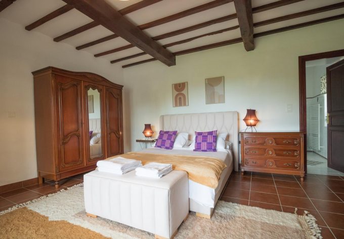 31G101688-4bb373182f22418c8f4786d90407e051