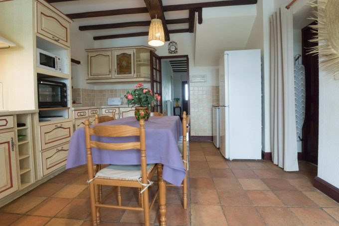 31G101688-9675e2d0932a4b7383b5c04941dabe2b