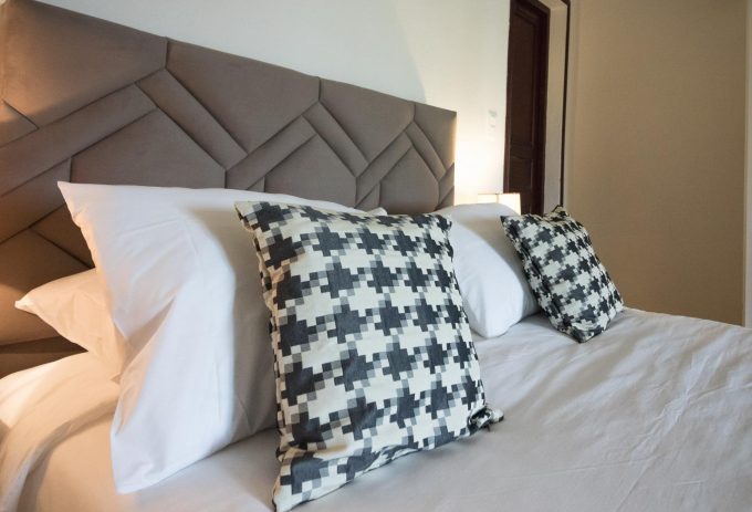 31G101688-9be4f8d9f0f44fafb50b4b34502efe53