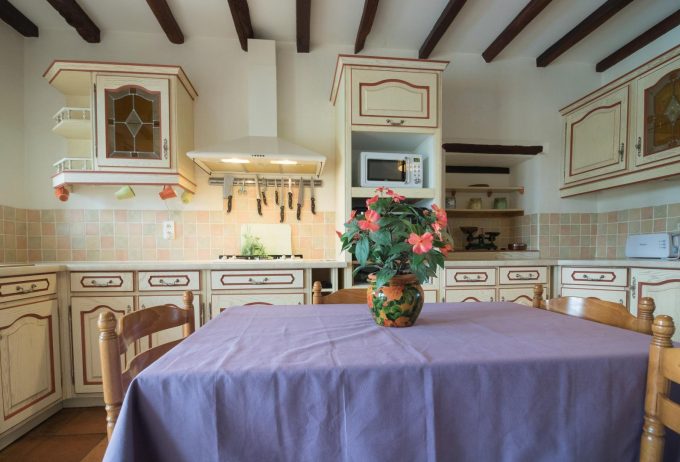 31G101688-cd9059e7427148d38a4f37fb21d187eb