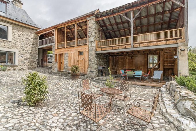 31G101695-237d653d4f57442b893f34962445197a