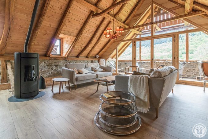 31G101695-c75c97932c0543eda95efffe3510816d