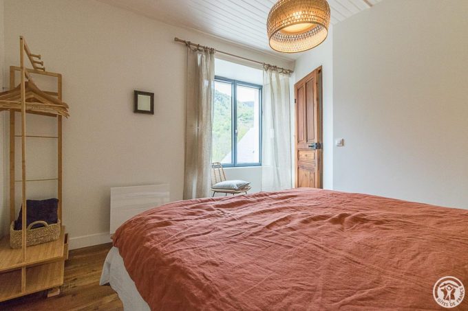 31G101695-cee3ce93d183494a9b9ff4dc59c09f86