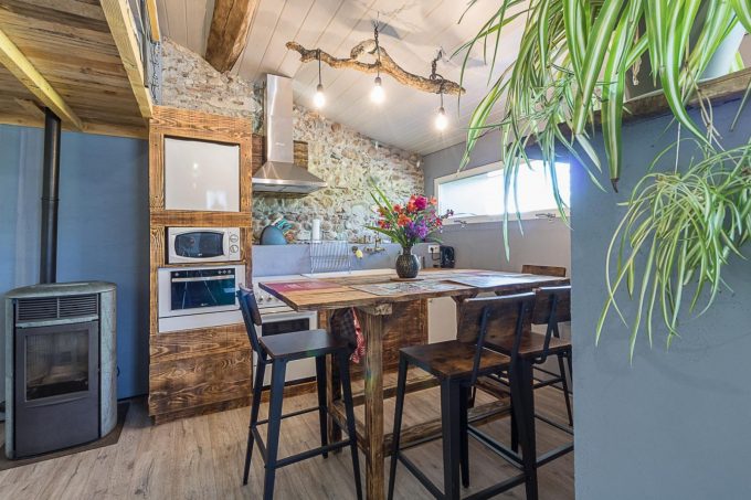 31G101696-19dc555faa6540309ef86ff952dc8ccc