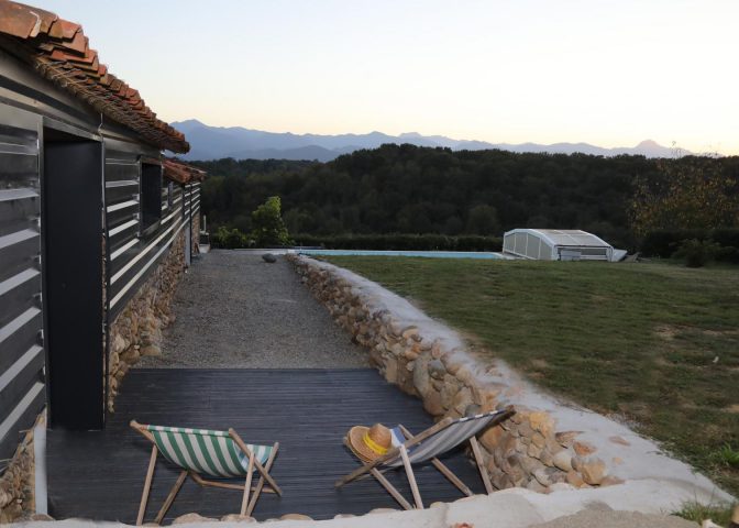 31G101696-28a95fa2eef84128b6cc0798c08622cc