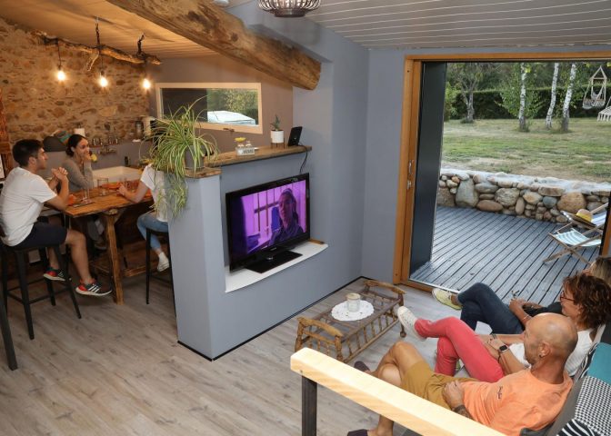 31G101696-43a86ccc11d544cc81048dea747ae4fa