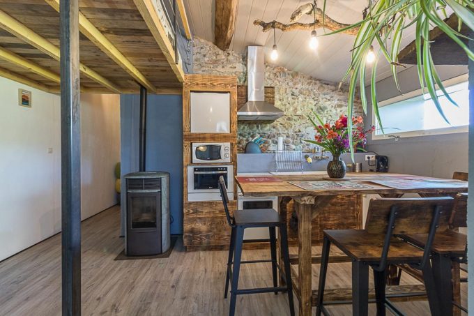 31G101696-4a586304cdb44e4fb7fab77d2fc5bec9