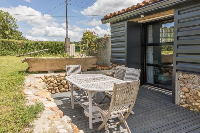 31G101696-81cd8cddae96410a9b2b892711c92ecb