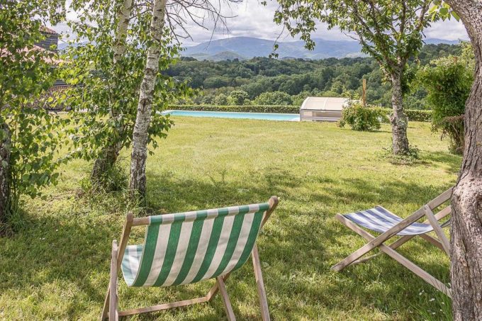 31G101696-b8f2d06b79ca4fe08e27645a03ecf0c1