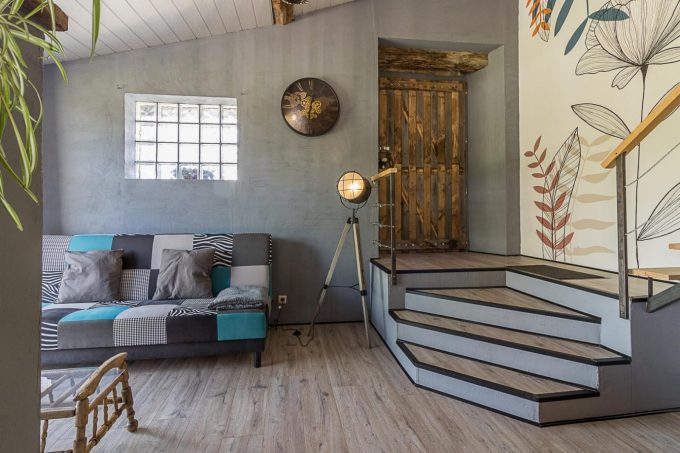 31G101696-c28d78e2f49f4691a896f8524474920c