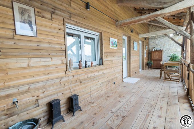 31G101699-0e083a90c2334143982462787f30e4b2