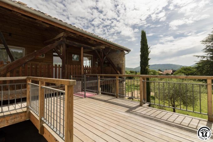 31G101699-3e2e34d2cb534efc88f05e7726bd6f88