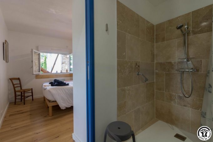 31G101699-875c5a5f8c8145929e4dff59cce1f3bd