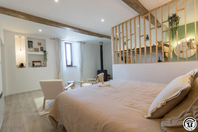 31G101704-82fdaf67bb8c406e8b6906192fa9edb4