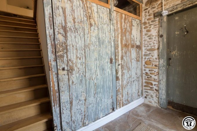 31G101704-8db78981e4364a599af5890f2e5eb05e