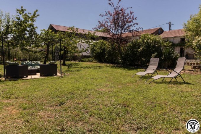 31G101704-c6e62244e2b84622b7cce0b4cdc9476a