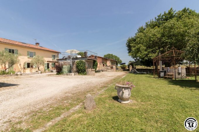 31G101706-b84b74f6511d4892a693709ed50166b8