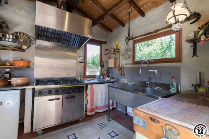 31G101708-0aa2d10cfcb24571972a7a3b039add9e