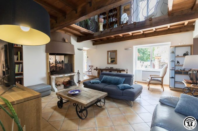 31G101708-73e5c78ab75246e5b5ce3e88e93a0c8a