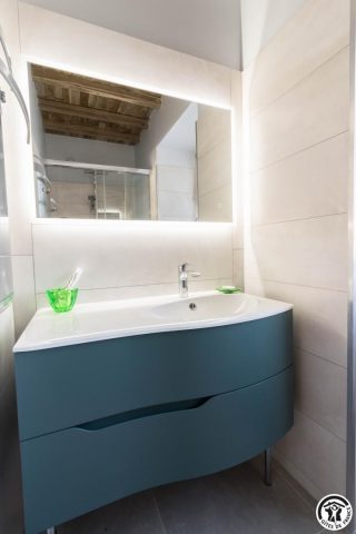 31G101708-a4401a33e57747a38c1497dbdda45715