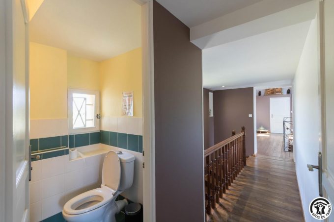 31G101708-dc0853ff5b894df0b8209a7224751a77