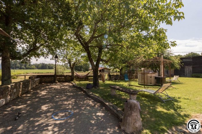 31G101708-f55f299aa52f469da0a1feb23f1cbd86