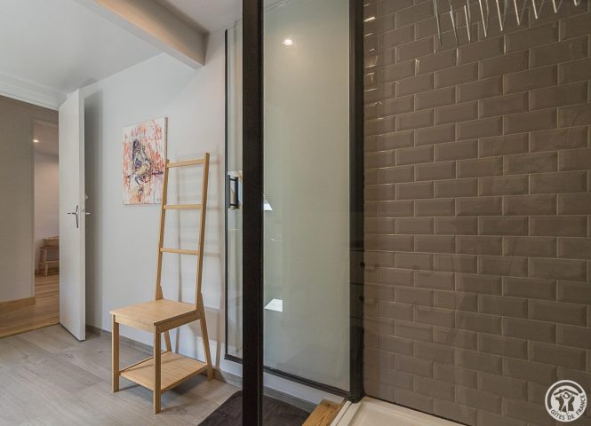 31G101710-0f3a6c6af15944c3b22cc60cf21288b4