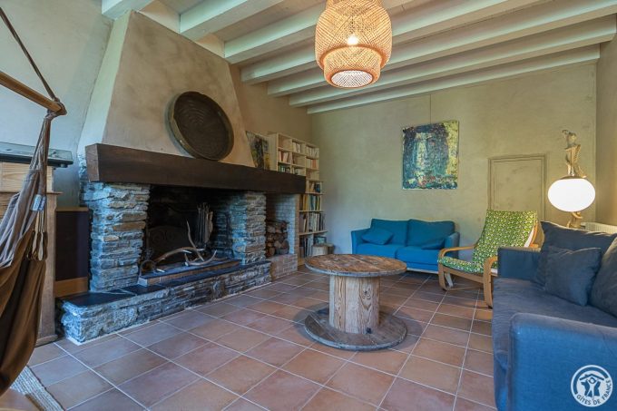 31G101710-31042617364548baa7d2b64bce6153ac