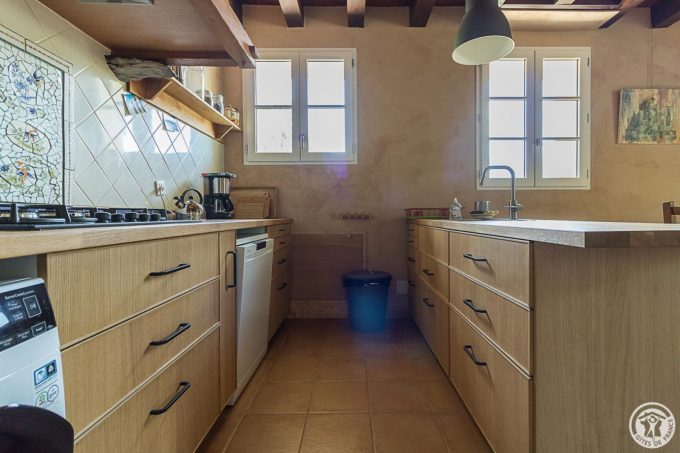 31G101710-58178b2312484491844fc524c57a9383