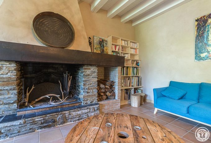 31G101710-6fe4781374c0488b909112758b665707