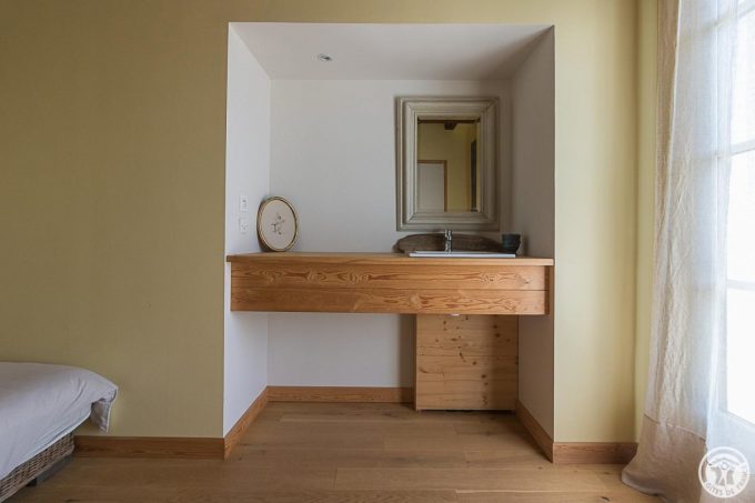 31G101710-8ffb60863e1646d6a6eea656ca239565