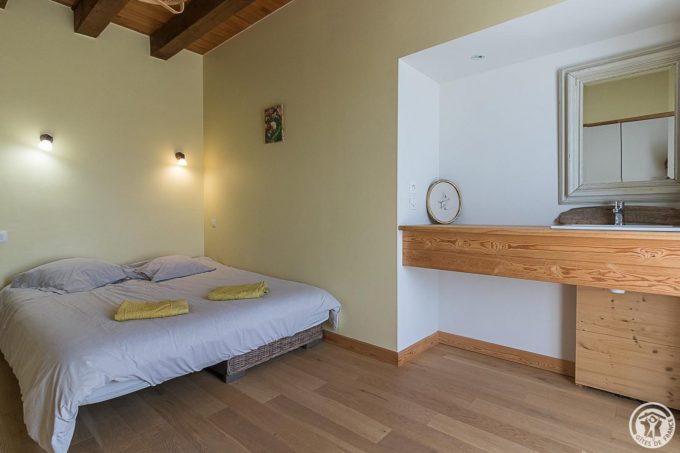 31G101710-b8ca281ffe194d3bb4f5487f48bfcf7f