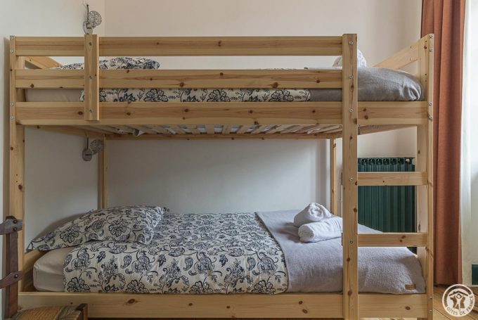 31G101712-14055ef352a9402696cc85ee1a53b440