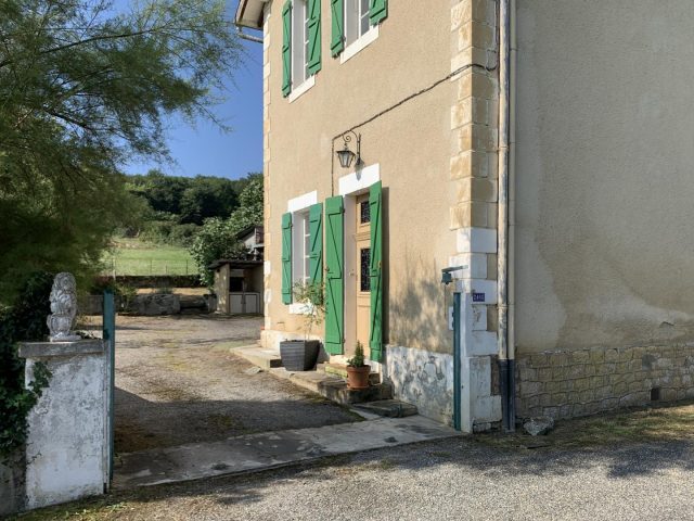 31G101712-51c57cd2a6674c2c8aba45b89b67e74f