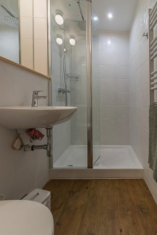 31G101713-637f19fa12504c829493f1fa300a6e9d