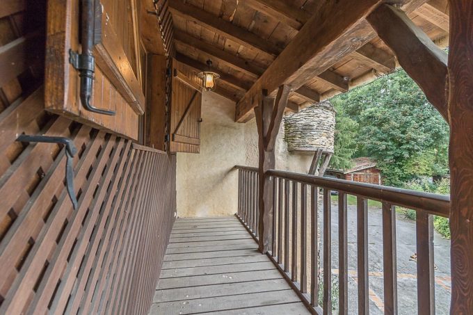 31G101713-f1df83ca96b94ab3bfa7fcab197a8159