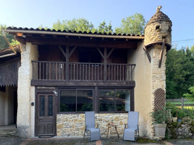 31G101713-ffd90d7bc0f4468597f2cfbca0f92dba