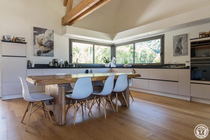 31G101714-13353c08500547f8b4b89389731b6a79