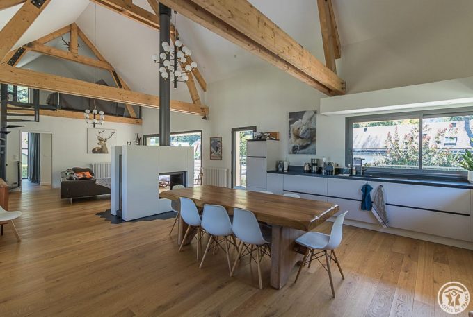 31G101714-28ca8d73ab3742a0bc23b9a8a4e7b5a2